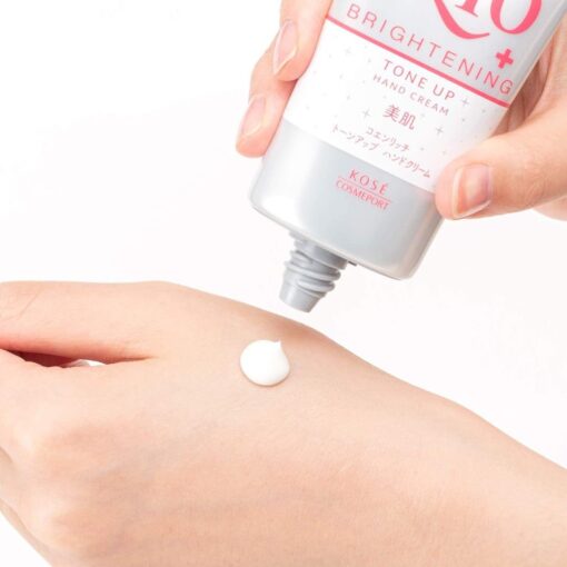 Kem dưỡng trắng da tay kose coenrich q10 brightening tone up hand cream