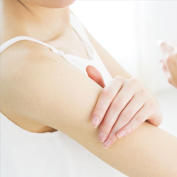 Kem Chống Nắng Toàn Thân Nivea Sun Protect Water Gel SPF 50 Kem Chống Nắng Toàn Thân Nivea Sun Protect Water Gel SPF 50