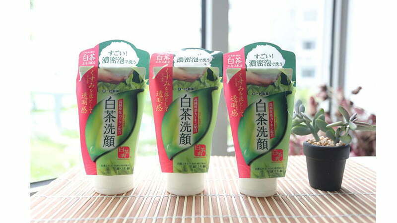 Sữa rửa mặt trà xanh shirochasou green tea foam nhật bản 120gr