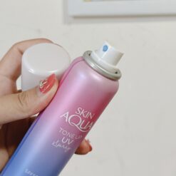 Xịt chống nắng skin aqua tone up uv spray spf50+/pa++++ 70g