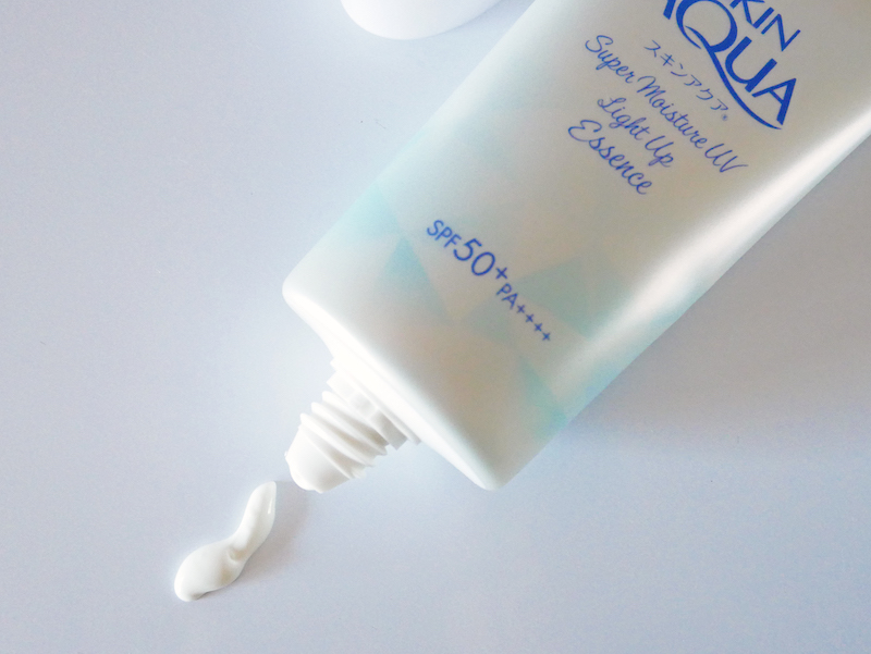 Kem Chống Nắng Dưỡng Sáng Da Aqua Super Moisture UV Light Up 70g Tinh Chất Dưỡng Sáng Da Aqua Super Moisture UV Light Up 70g